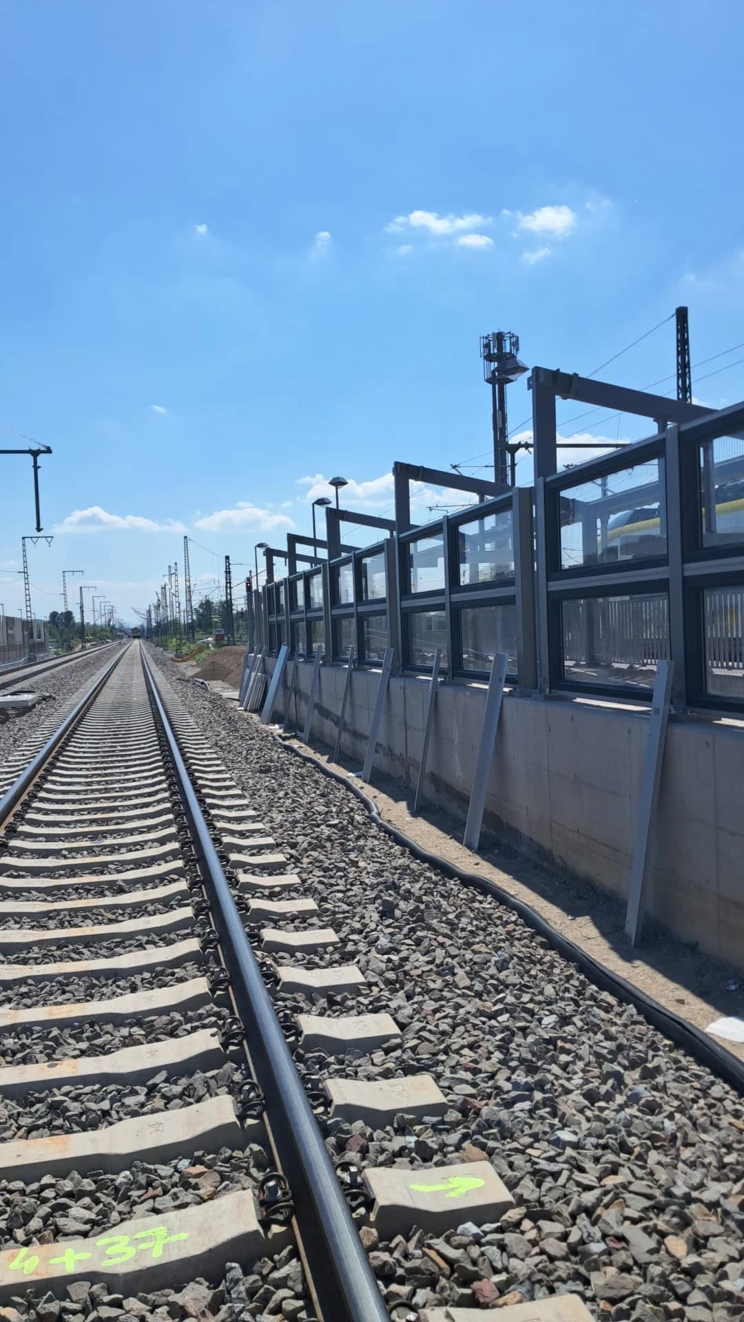 Bahnsteiginfrastruktur Bahnhof Müllheim (Baden)